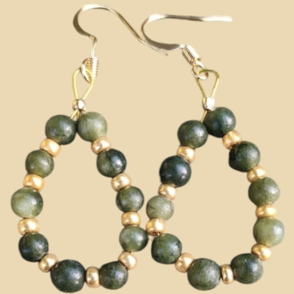 Elegant Green Jade Dangle Beaded Earrings